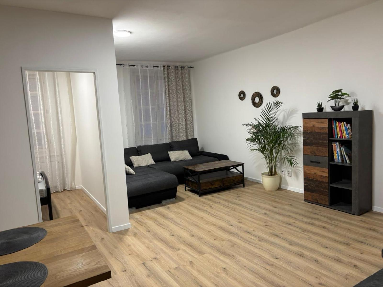 Apartment Am Schlosspark 2 ヘプ エクステリア 写真